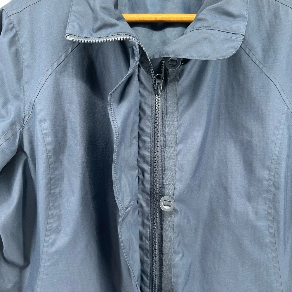 Lands End Womens Large Blue Rain Jacket Lightweight Water Resistant Coat No Hood - Picture 4 of 13